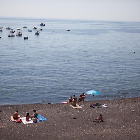 Un Tuffo Nella Baia Di Capomulini Bed and Breakfast Acireale Buitenkant foto