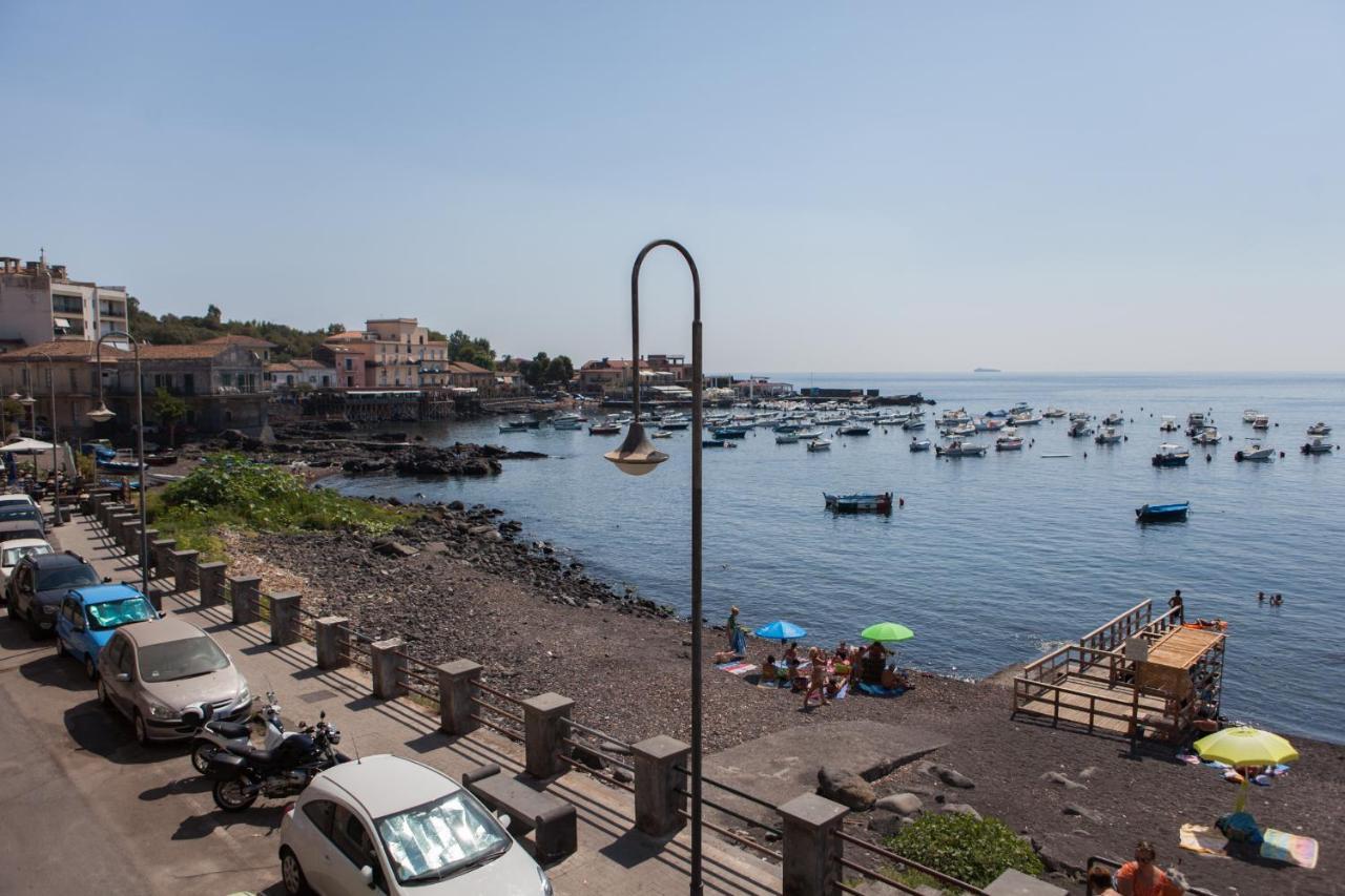 Un Tuffo Nella Baia Di Capomulini Bed and Breakfast Acireale Buitenkant foto