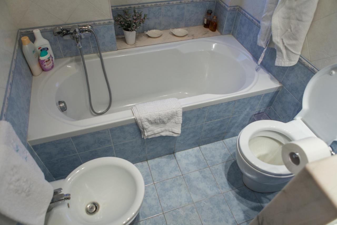 Un Tuffo Nella Baia Di Capomulini Bed and Breakfast Acireale Buitenkant foto
